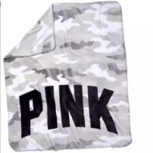 Pink camo blanket